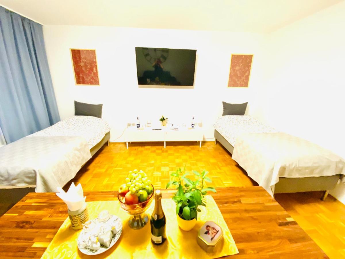 Welcome To Messe!-Two-Bedroom Apartment&Balcony Hannover Eksteriør bilde