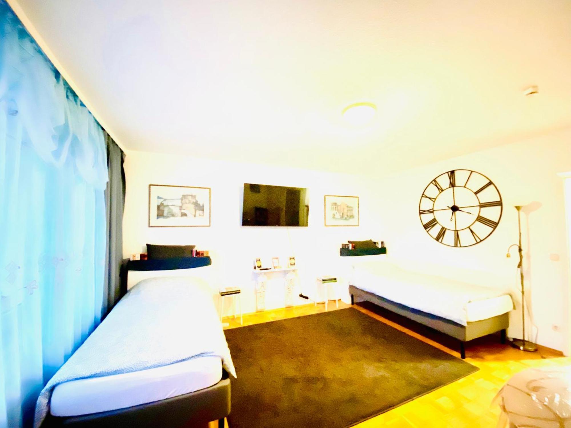 Welcome To Messe!-Two-Bedroom Apartment&Balcony Hannover Eksteriør bilde